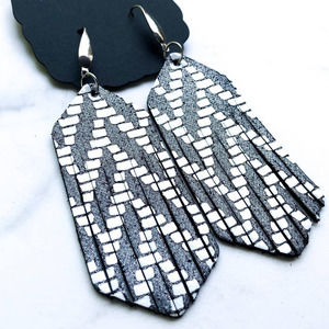 Genuine Leather in Grey & White Shimmer with a Chevron pattern